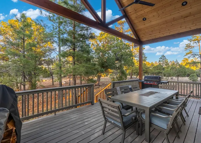 Cozy Mountain With Decks Fireplace & Games