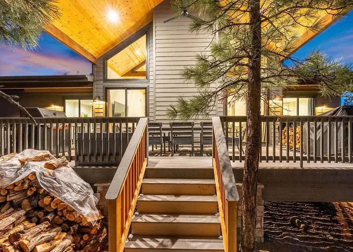 Cozy Mountain With Decks Fireplace & Games * Happy Jack