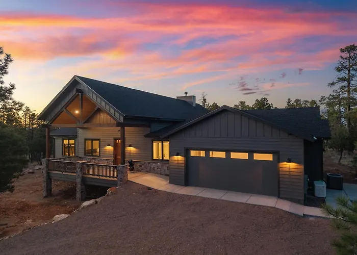 Cozy Mountain With Decks Fireplace & Games