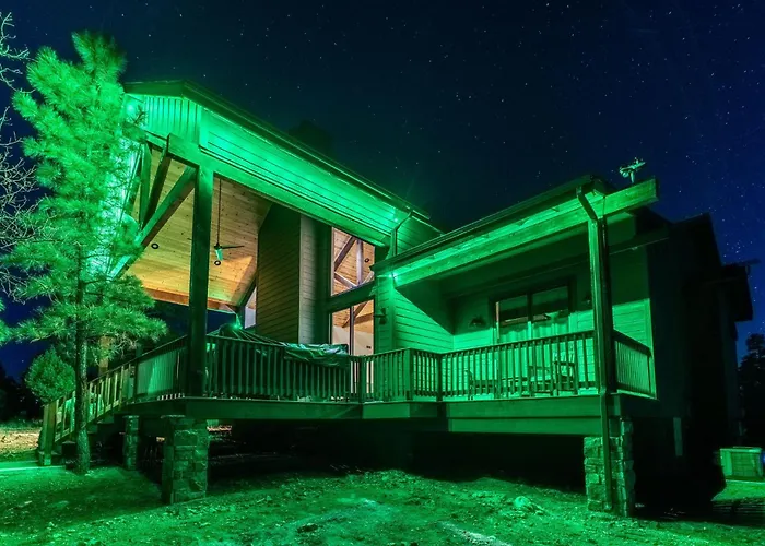 Cozy Mountain With Decks Fireplace & Games Holiday home *