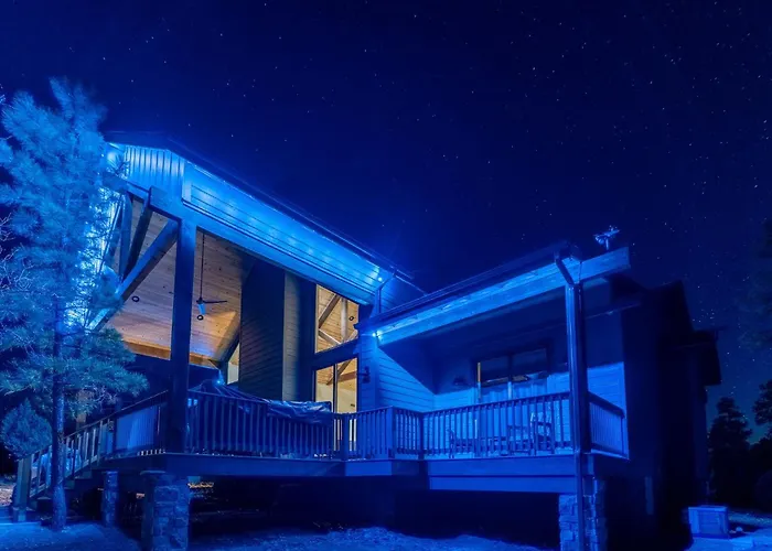 Cozy Mountain With Decks Fireplace & Games * Happy Jack