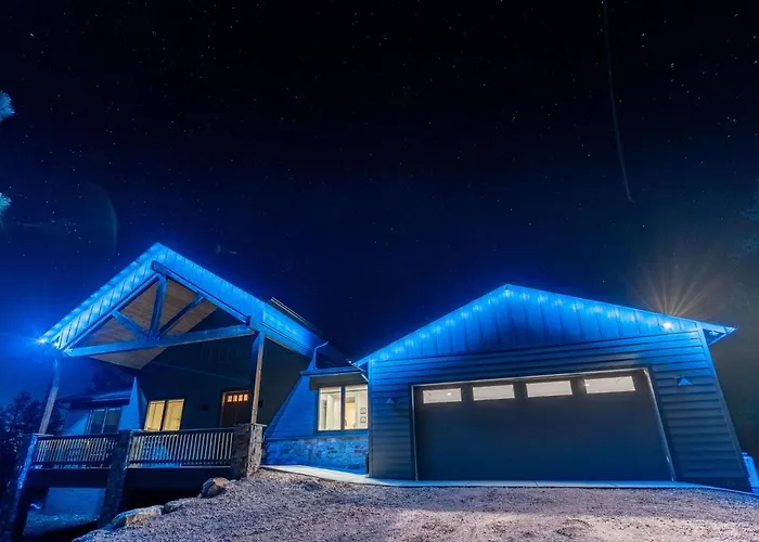 Holiday home Cozy Mountain With Decks Fireplace & Games